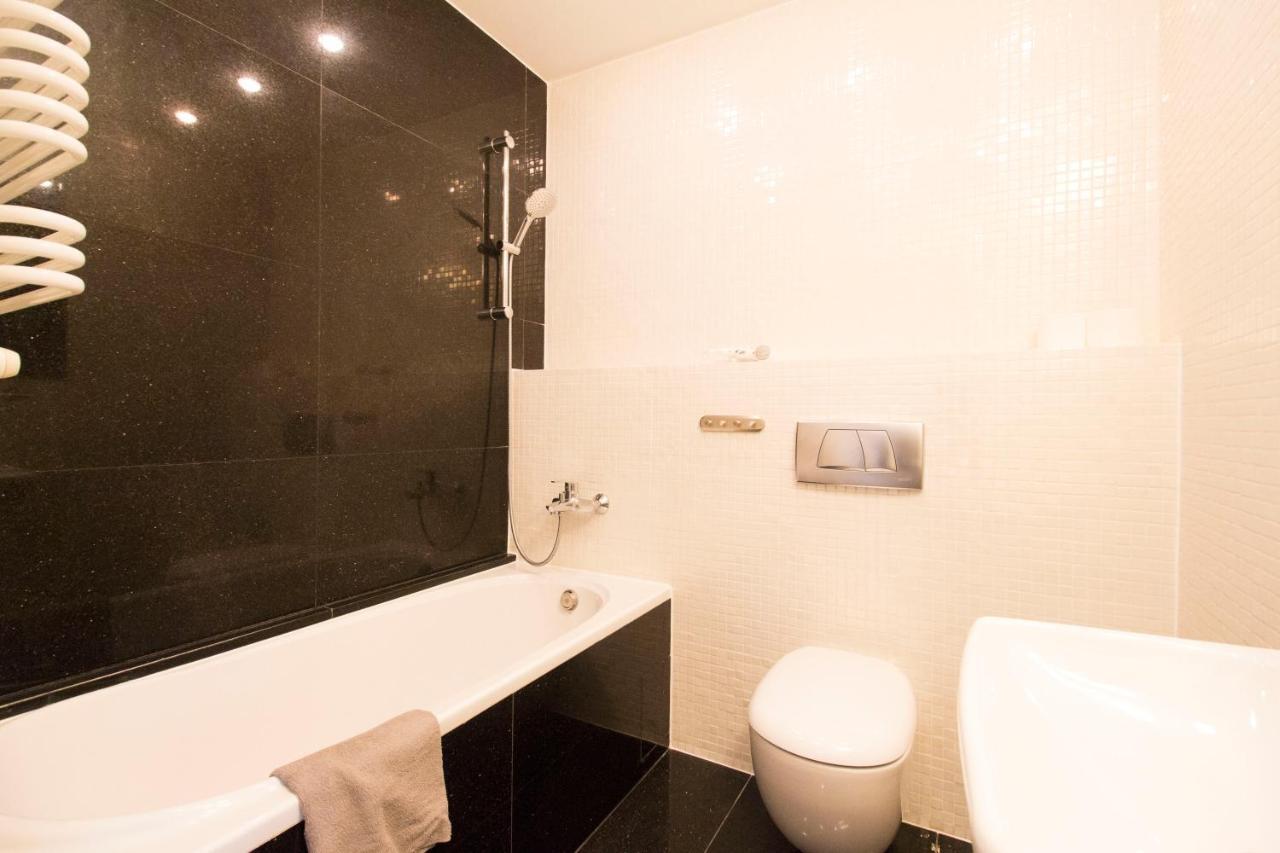 Lucky Apartments - Wita Stwosza 15 Old Town Breslavia Esterno foto