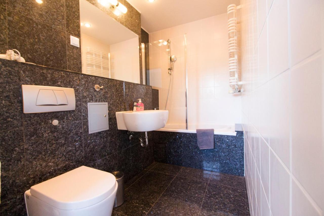 Lucky Apartments - Wita Stwosza 15 Old Town Breslavia Esterno foto